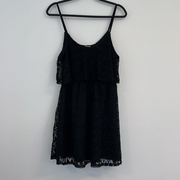 Guess black lace dress. - Picture 1 of 10